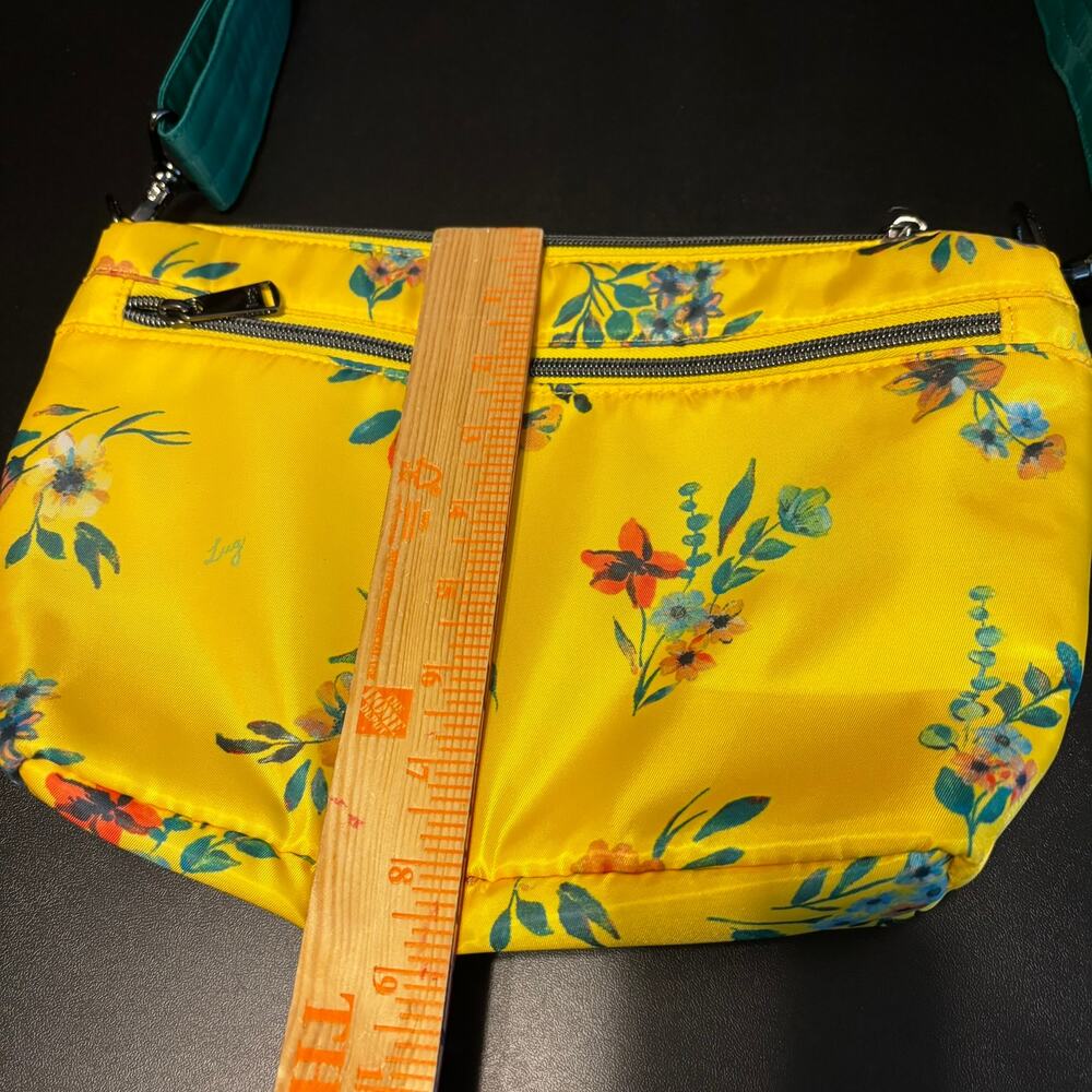 LUG Flare 2 Crossbody Bag Quilted Purse Floral BOUQUET YELLOW Green Purse - Picture 4 of 7